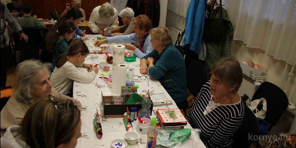 Jubiláló Advent-elő 