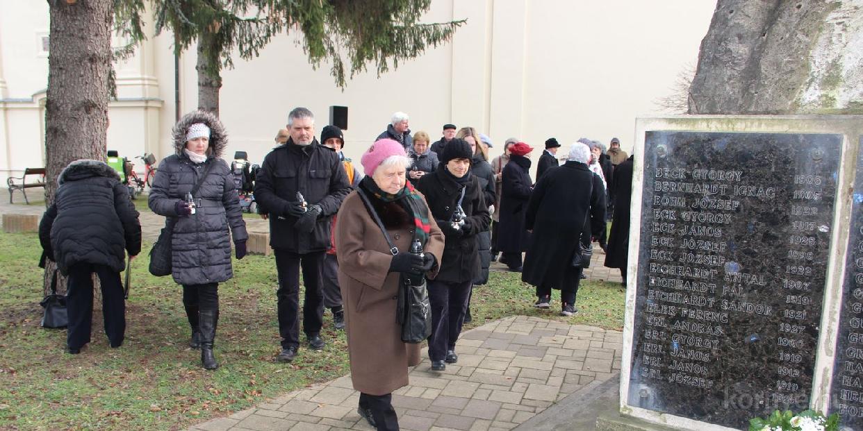 A doni hősökre emlékeztünk