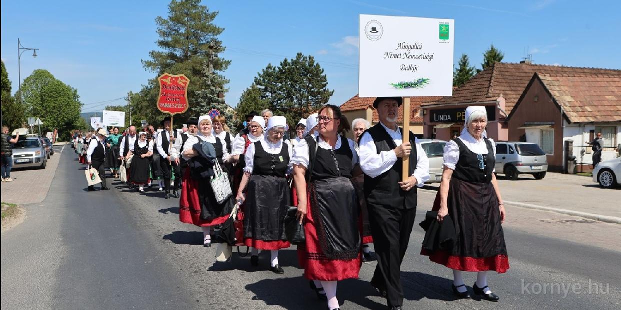„Nem csak múltja és történelme van a német nemzetiségnek, hanem jövője is”
