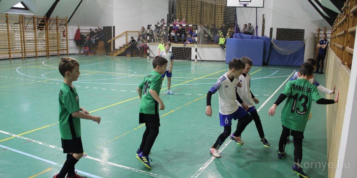 Sváb Kupa: a kicsiknél a Vértessomló, a felnőtteknél a Kecskéd áll az élen 
