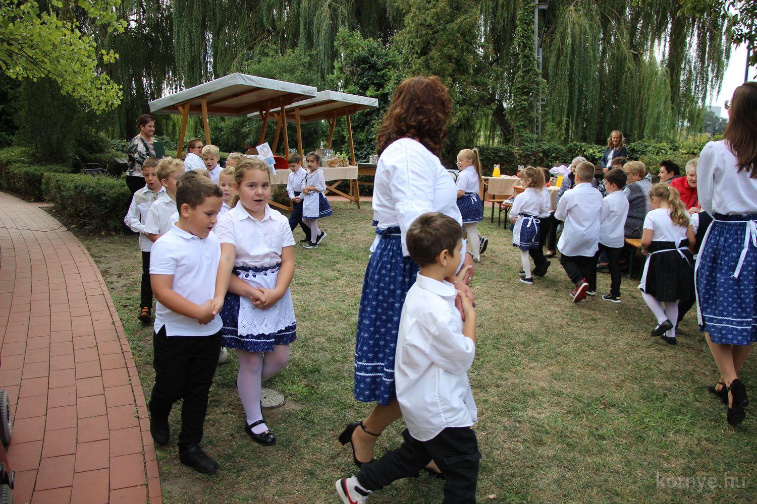 2026-09-24-öno-generációk
