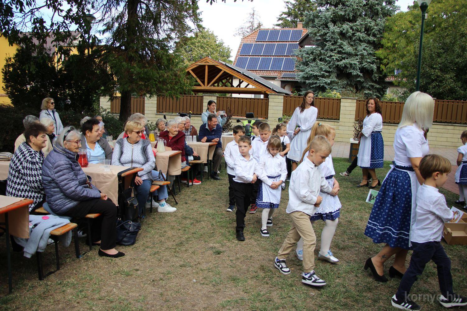 2026-09-24-öno-generációk