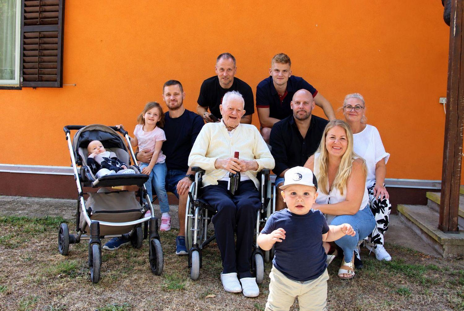 2026-09-05-gyarmatipistabácsi-106